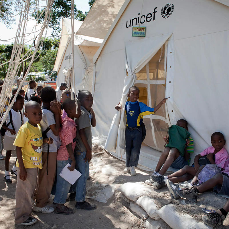 42 متر مربع خيمة Huggy متعددة الأغراض مقاومة للحريق معيار UNICEF