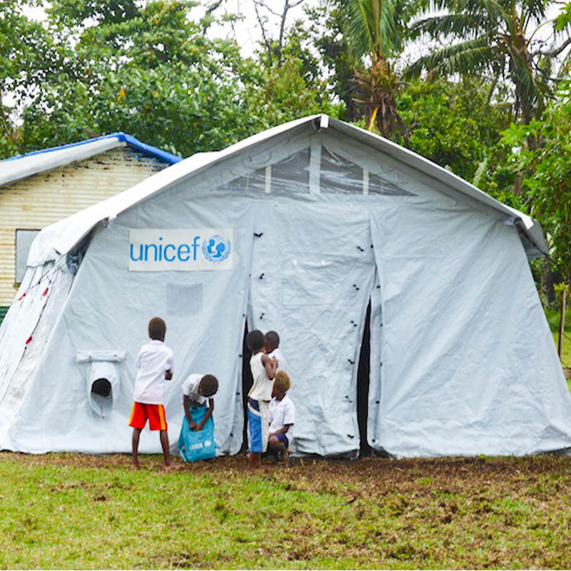 42 متر مربع خيمة محورية متعددة الأغراض مع غطاء ظل مدمج/قابل للإزالة معيار UNICEF